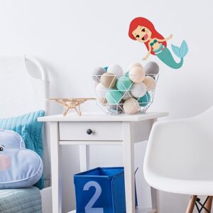 Sticker Petite Sirène enfants mis en ambiance dans chambre pour enfant avec murs blancs
