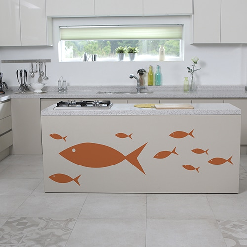 Stickers muraux poissons oranges sur meuble cuisine