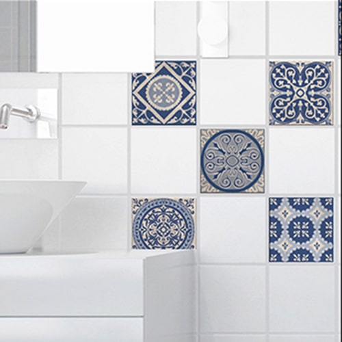 Sticker adhésif décoration carrelage bleu et beige tomar pour salle de bain moderne