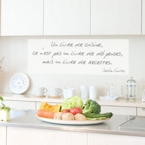 Sticker mural citation livre de recettes dans cuisine avec bons légumes