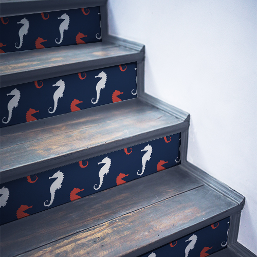 Stickers autocollants décoratifs mosaïque d'hippocampes collés sur un escalier noir traditionnel